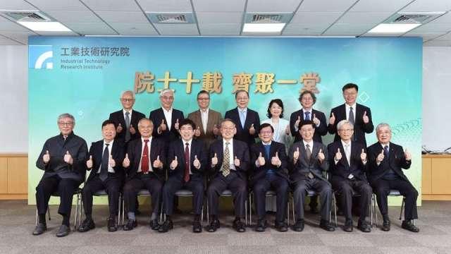 cover image of news article