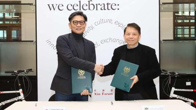 cover image of news article